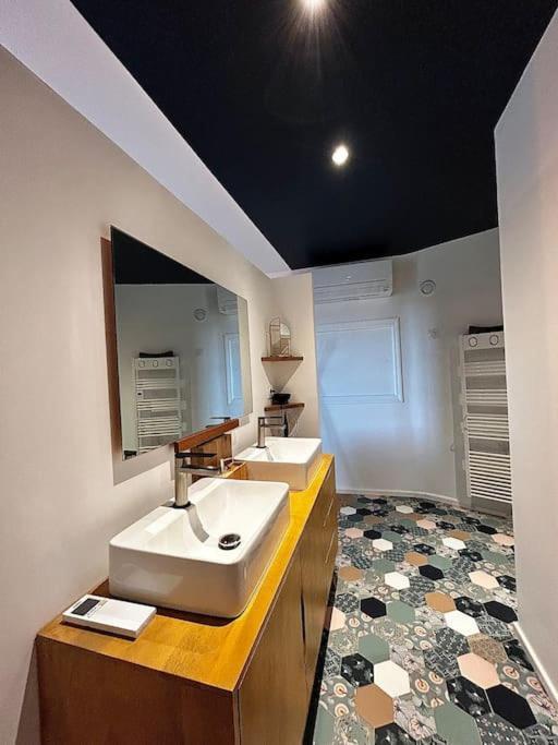 La Avec Jacuzzi Apartment